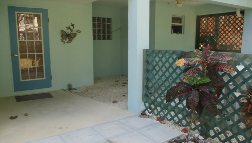 Private Entrance